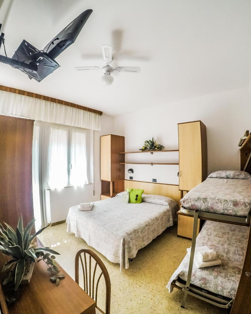 Hotel Trianon Белларія-Іджеа-Марина Екстер'єр фото