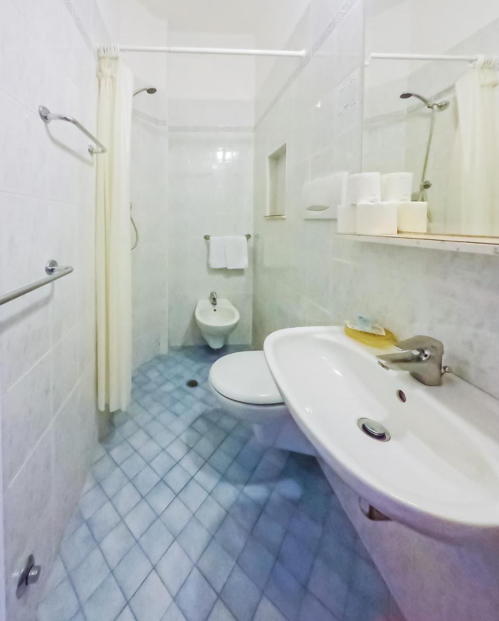 Hotel Trianon Белларія-Іджеа-Марина Екстер'єр фото